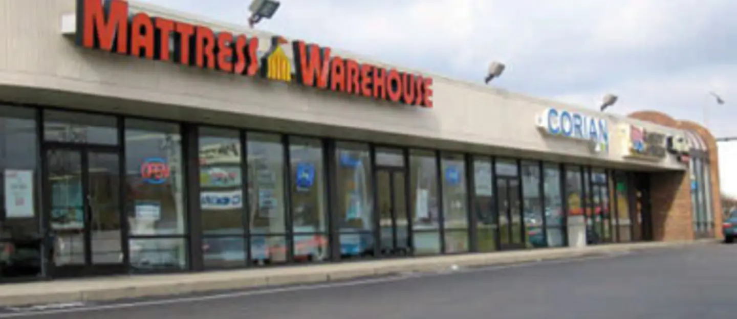 Midway Retail Center - Shopping Center Debt 06-16 | Northmarq