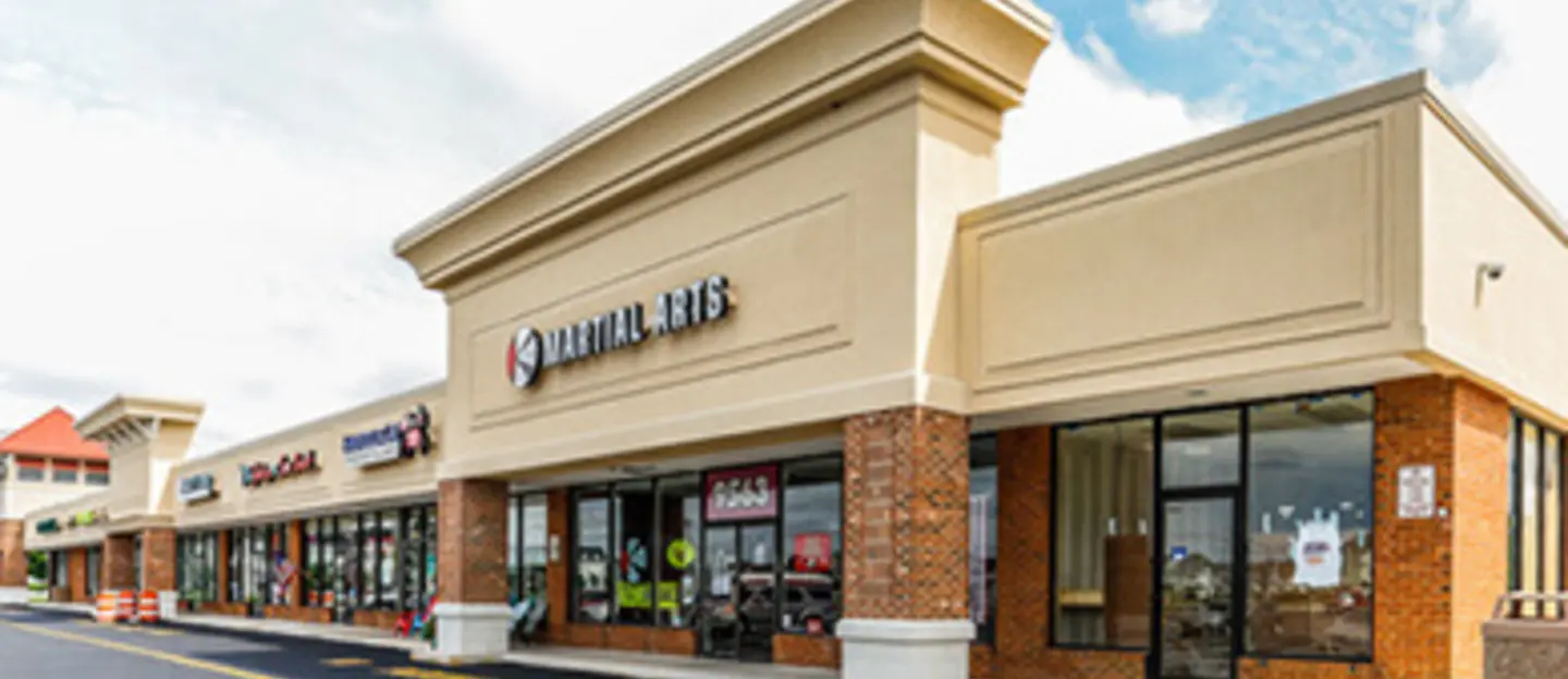 Retail Property - Shopping Center Debt 12-01 | Northmarq