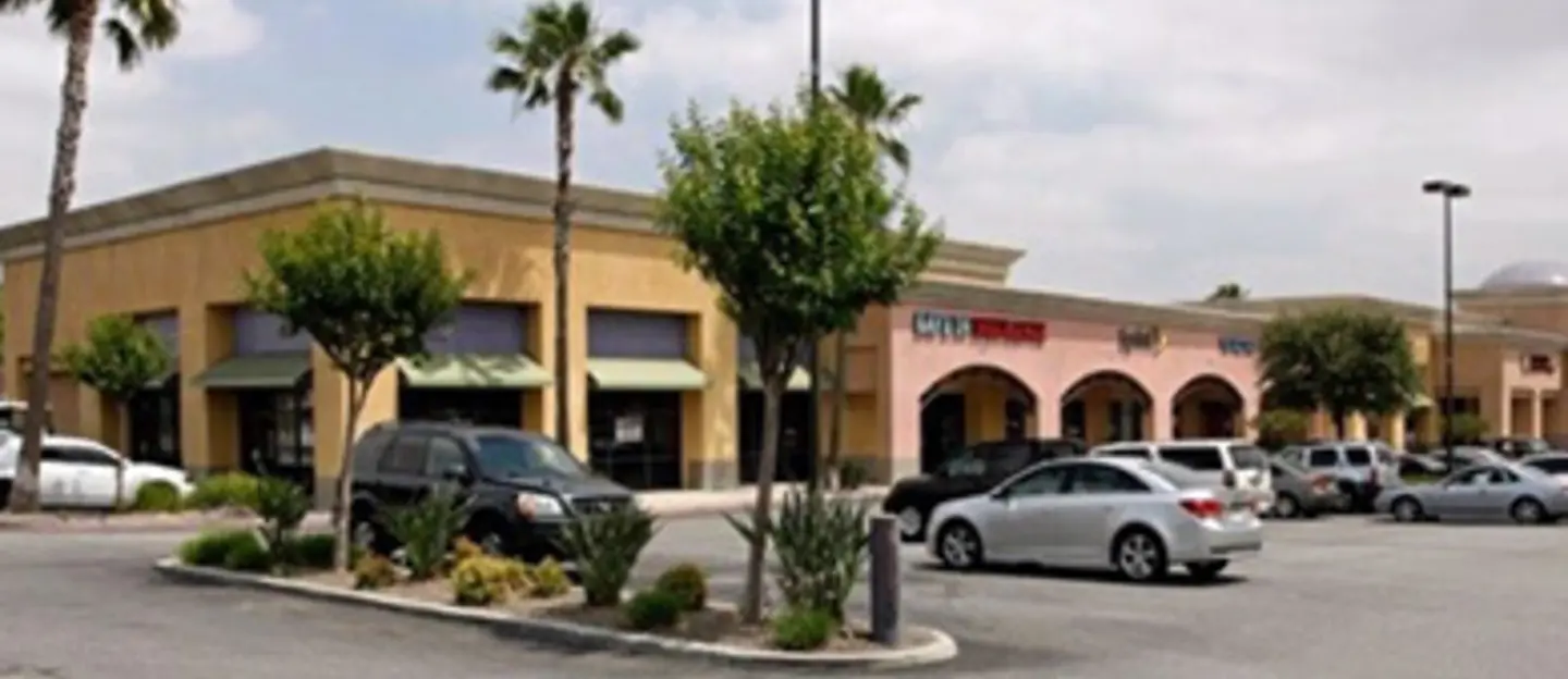 Strip Retail Property - Shopping Center Debt 06-28 | Northmarq