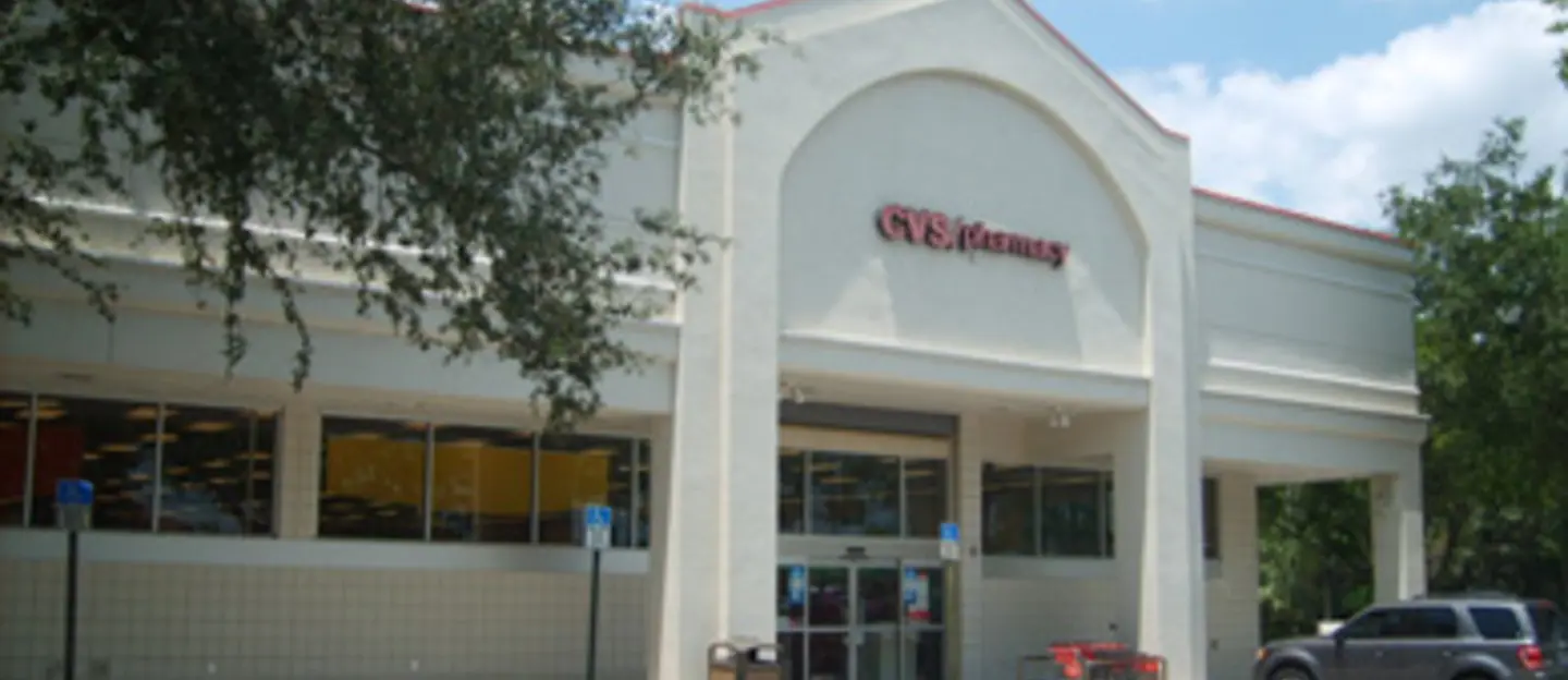 CVS - Shopping Center Debt 10-13 | Northmarq
