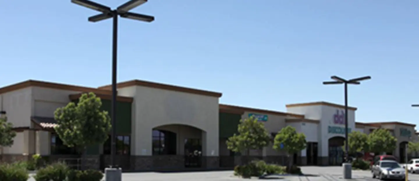 Hemet Retail Center - Shopping Center Debt 04-15 | Northmarq