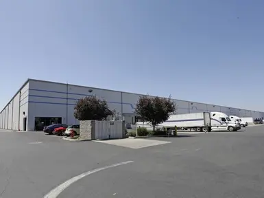 380,700-sq.-ft. industrial facilities