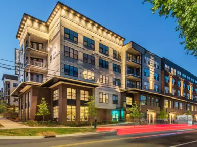352-unit luxury multifamily property in Charlotte, NC