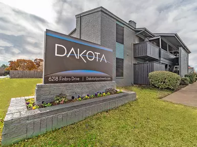 Dakota Apts
