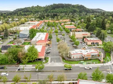 264,634-sq.-ft. retail community