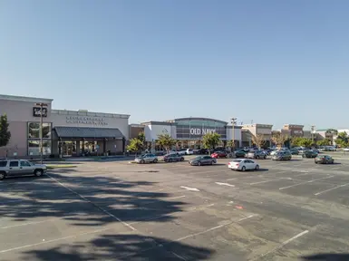 82,000-sq.-ft. big box shopping center