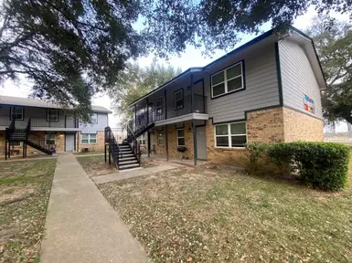 Oak Place Apartments
