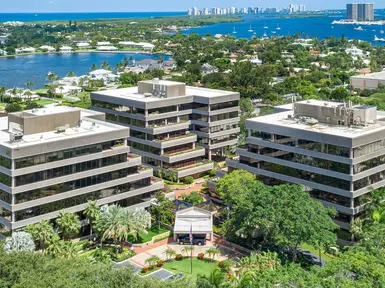 243,350-sq.-ft. general office building