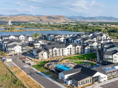 250-unit garden apartment community