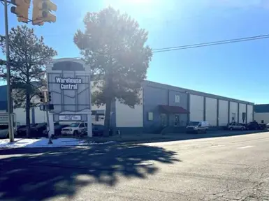 325,858-sq.-ft. office warehouse property