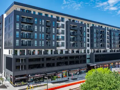 37 West Farnam