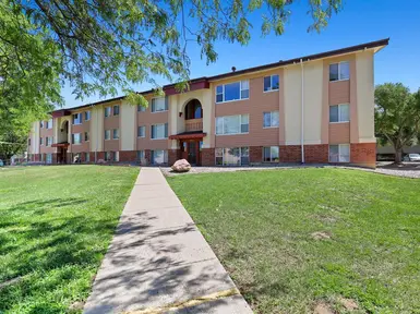 Fountain Garden Apartments