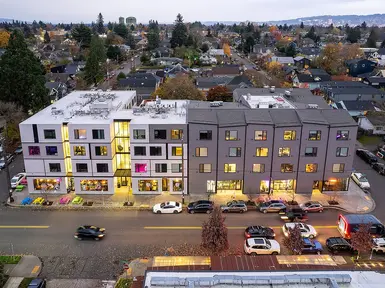 Cassi & Lyra Apartments