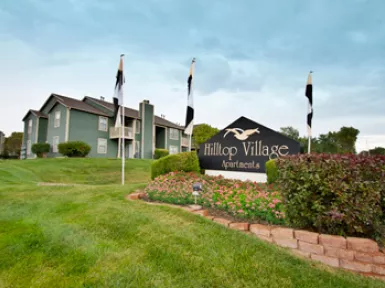 HDRtist HDR Rendering - http://www.ohanaware.com/hdrtist/