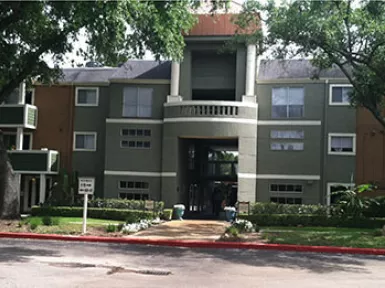 27fb1c13-34e3-46e9-8e8d-057f67177fea