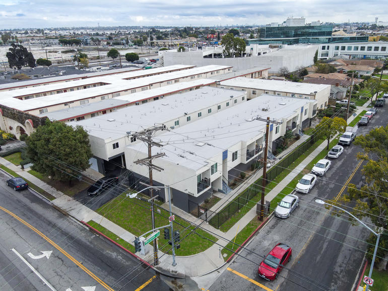 12-unit multifamily property in Gardena, CA