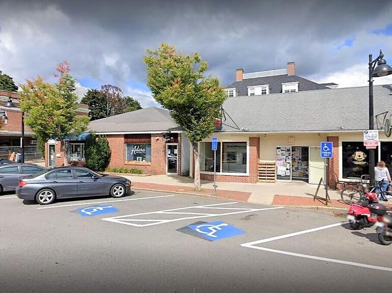 New Hampshire multi-tenet retail property