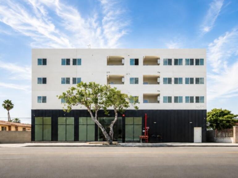 7655 San Pedro