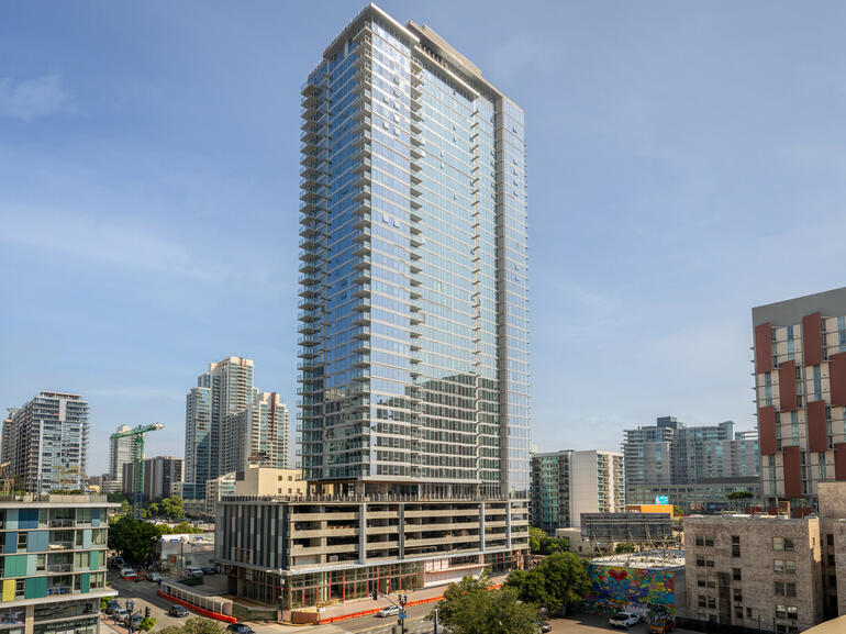 389-unit multifamily community