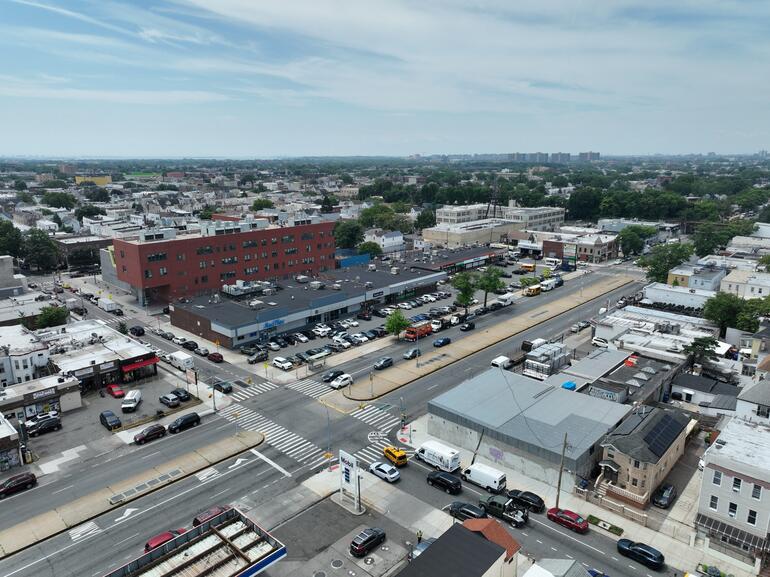 grocery-anchored shopping center
