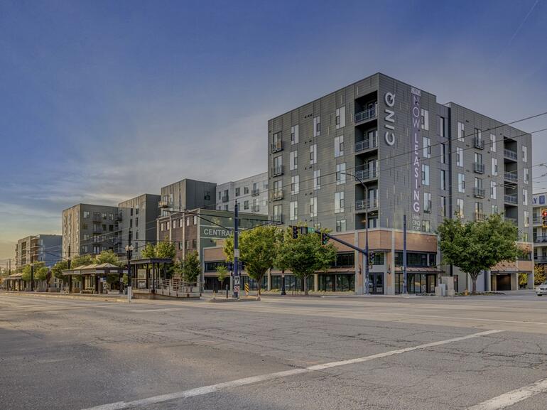 mid-rise apartment community