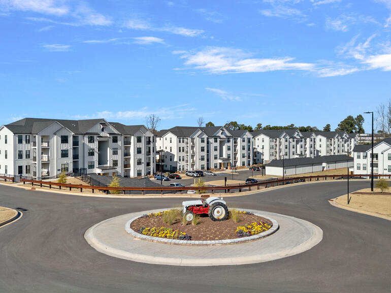 280unitgardenstyleapartment