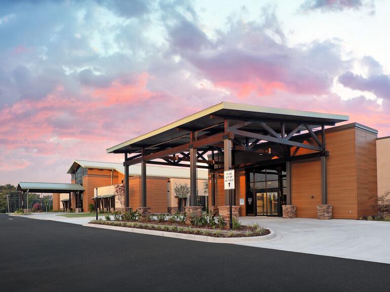 Medical outpatient building