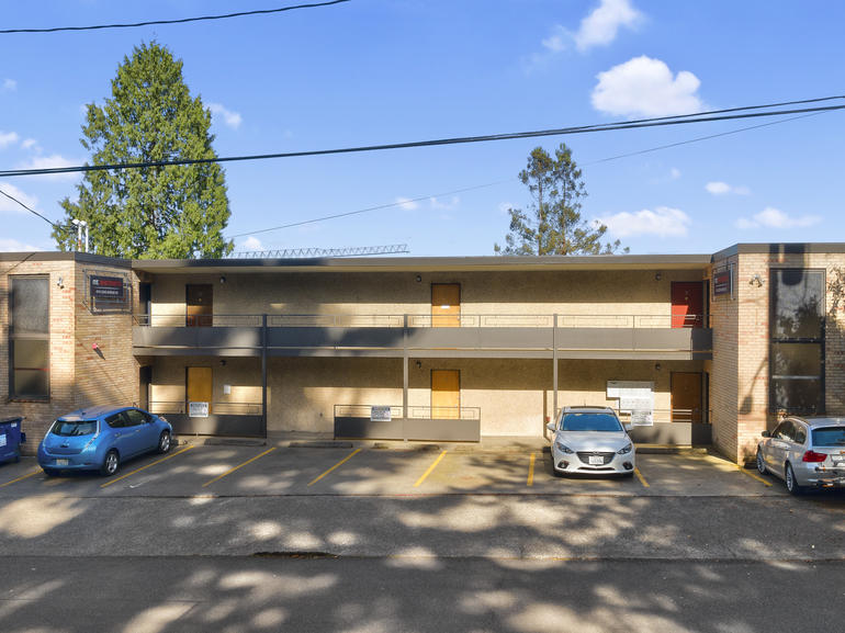 12-unit multifamily property