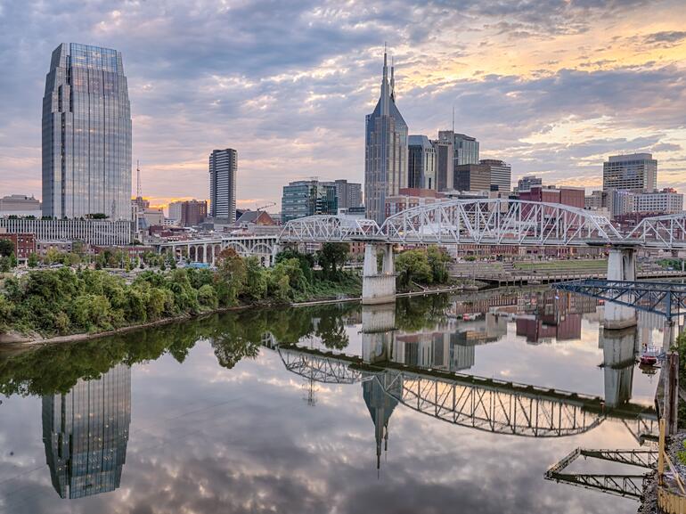 Nashville, TN skyline