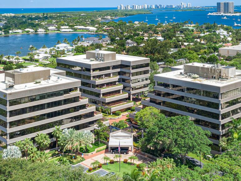 243,350-sq.-ft. general office building