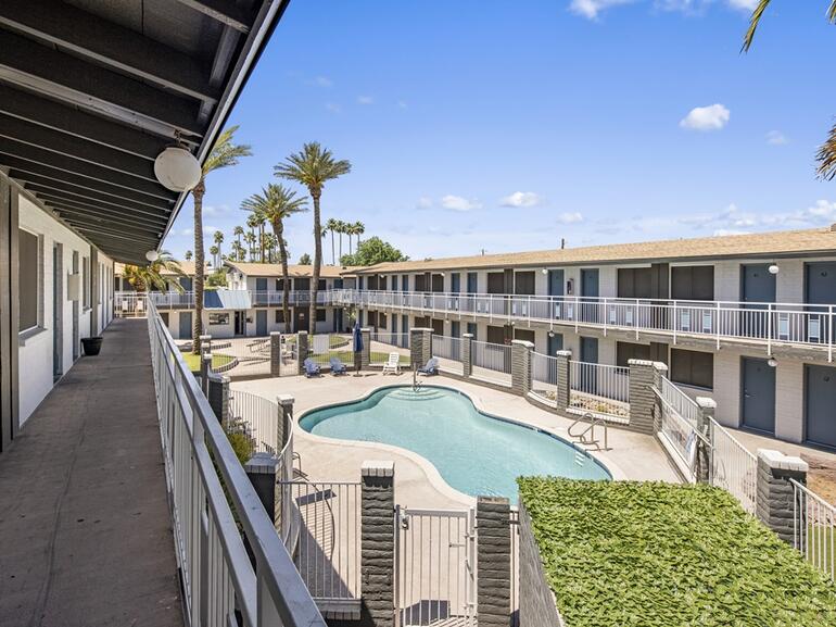 62-unit garden apartment