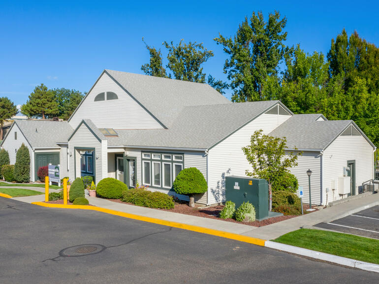 88-unit garden apartments