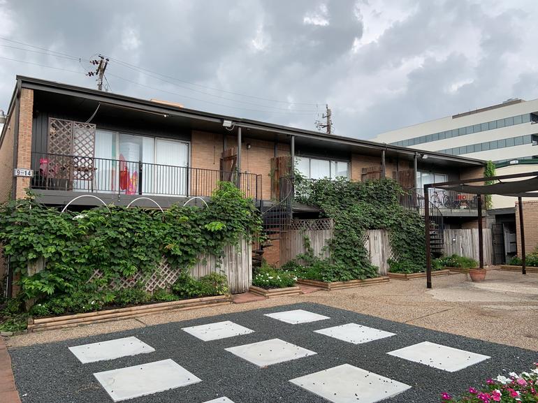 Tarleton Square Apartments