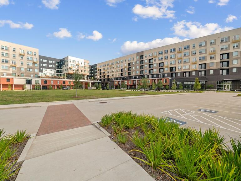 342-unit multifamily community