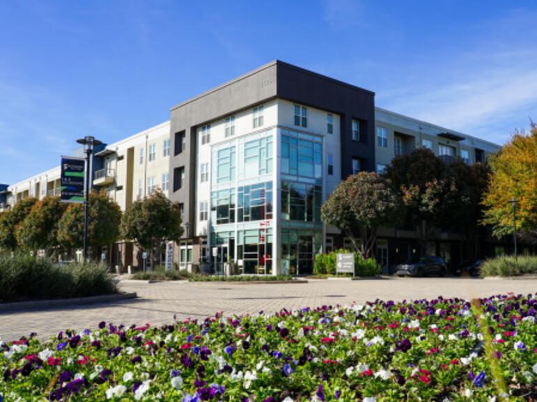The Standard at CityLine, a 403-unit mid-rise apartment in Richardson, Texas.
