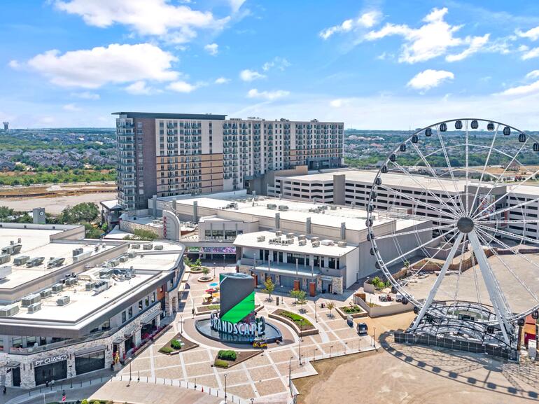 Picture of multifamily development site