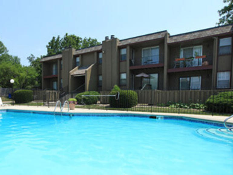 0000000000000000000000000715903