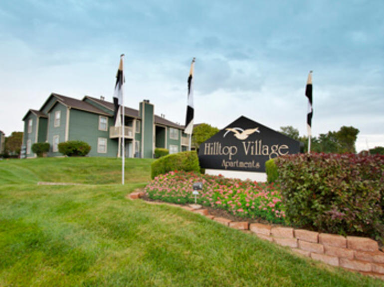 HDRtist HDR Rendering - http://www.ohanaware.com/hdrtist/