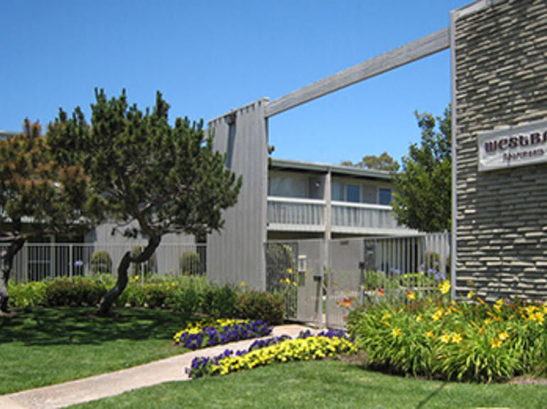 3a9f7849-b25e-403d-b108-33ff6df9c819