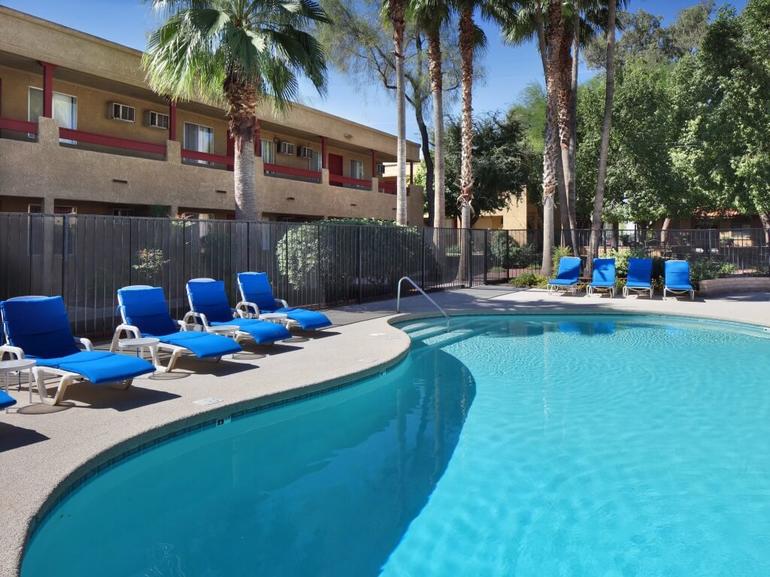 SunpointeGardensMainPic