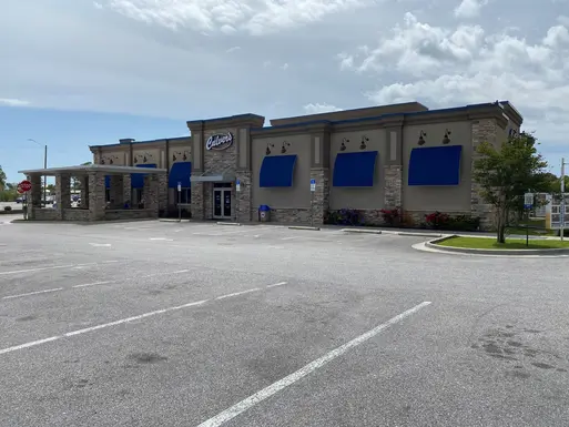 Exterior of single-tenant net lease Culver's fast food restaurant in Navarre, Florida