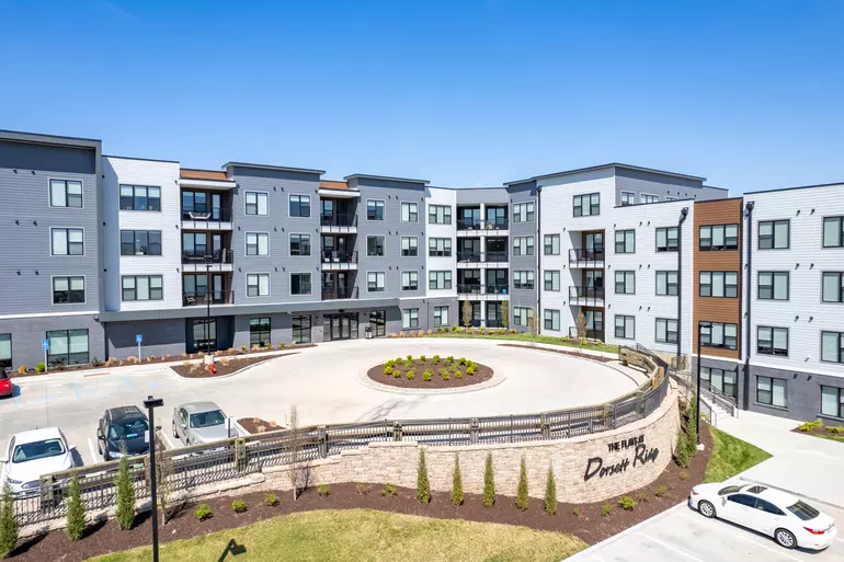 214-unit multifamily property near St. Louis