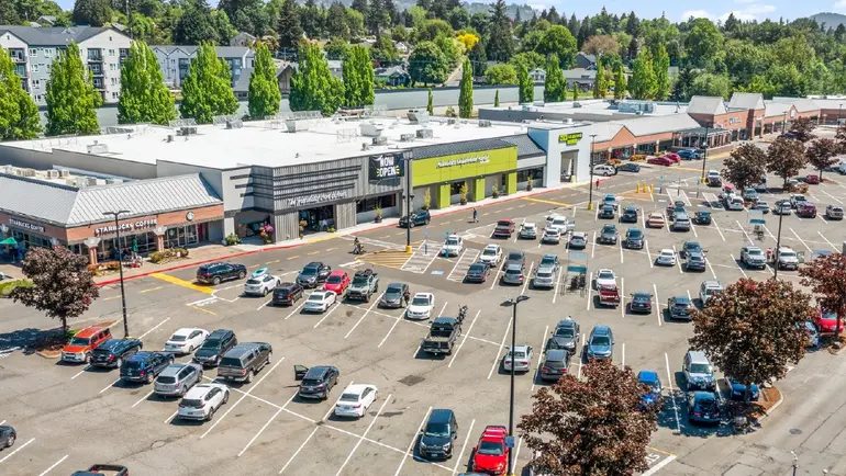 185,760-sq-ft. multi-tenant retail center